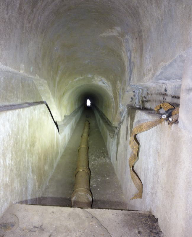 Ligne Maginot - FROHMUHL (PC DU QUARTIER KAPELLENHOF - II/153° RIF) - (Abri) - Tuyaux d'eaux usées - Aditus