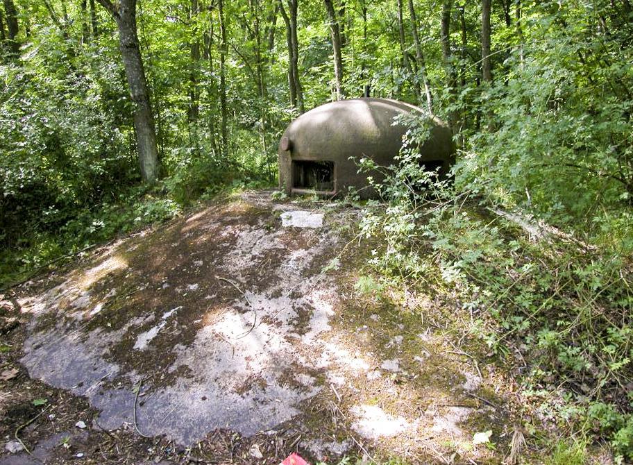 Ligne Maginot - SOETRICH - A11 - (Ouvrage d'artillerie) - Entrée munitions
L'une des  cloches GFM type A - ZEIG Marc