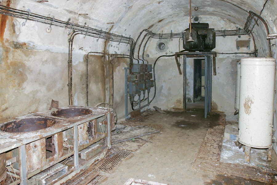 Ligne Maginot - SOETRICH - A11 - (Ouvrage d'artillerie) - Cuisine
Les restes de la cuisine troupe - ZEIG Marc