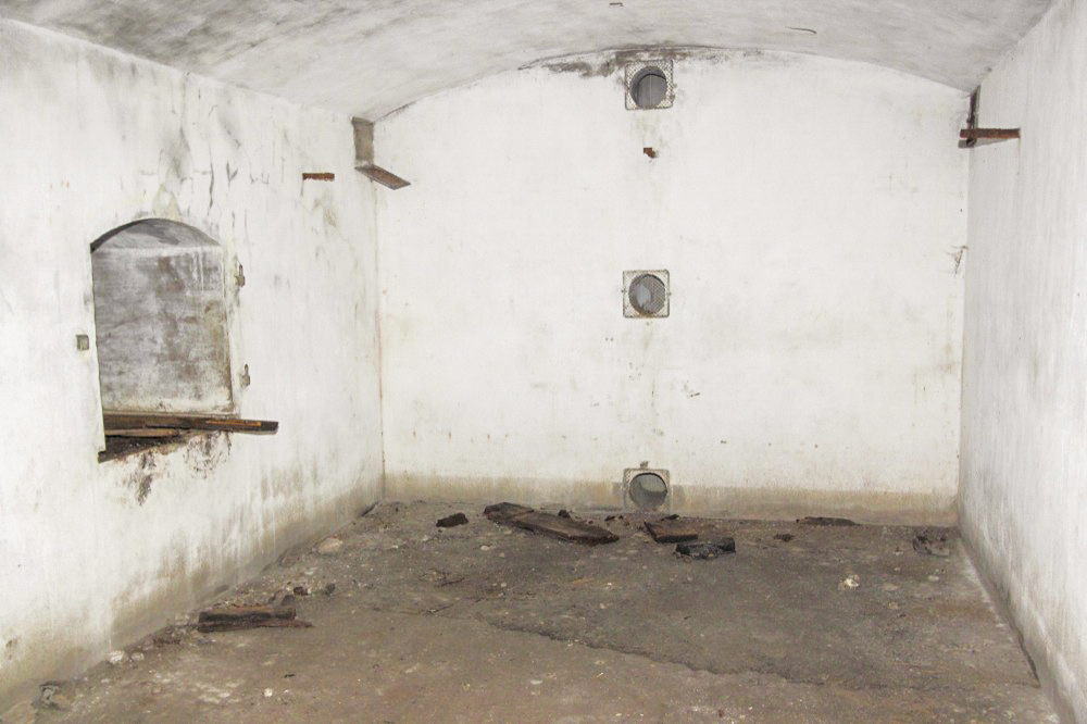 Ligne Maginot - BATTERIE DES PAYSANS - (Cuve pour canon) - Atelier de chargement - Antoine Schoen