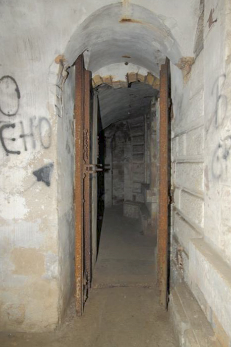 Ligne Maginot - FORT DUCROT - (PC de Secteur) - Entrée du PC - Les Gardiens du Rhin
