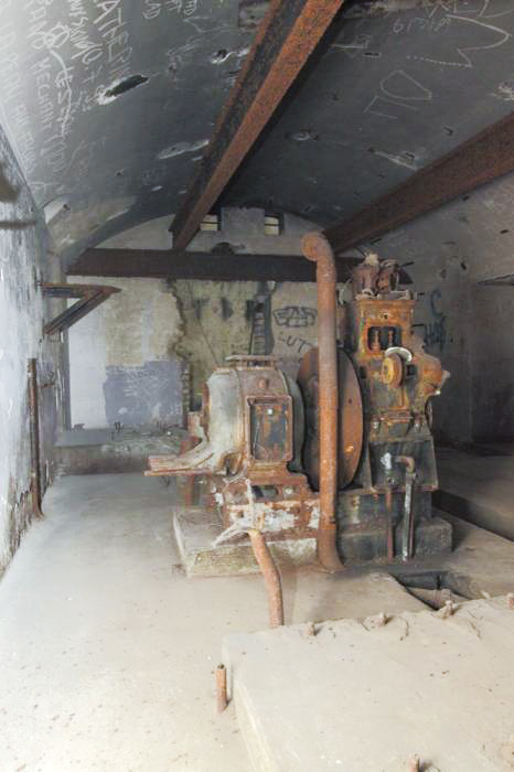 Ligne Maginot - FORT DUCROT - (PC de Secteur) - L'usine électrique en 1936 - Les Gardiens du Rhin