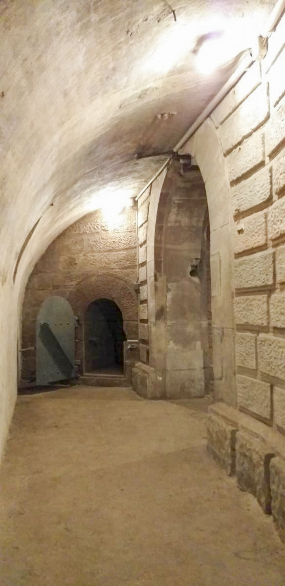 Ligne Maginot - FORT DUCROT - (PC de Secteur) - Entrée de la poudrière à l'extrémité de la galerie - Les Gardiens du Rhin