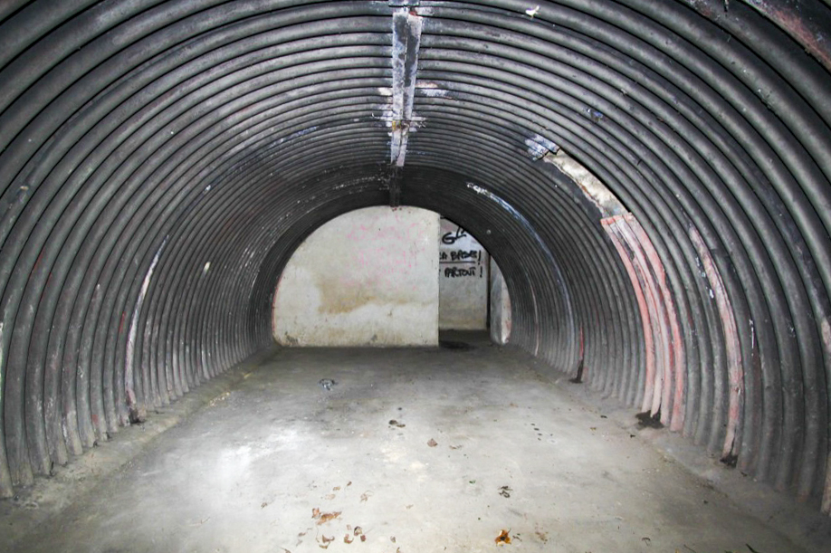 Ligne Maginot - FORT FOCH - (Abri) - L'unique alvéole de l'abri servant probablement comme central d'observation - Antoine Schoen