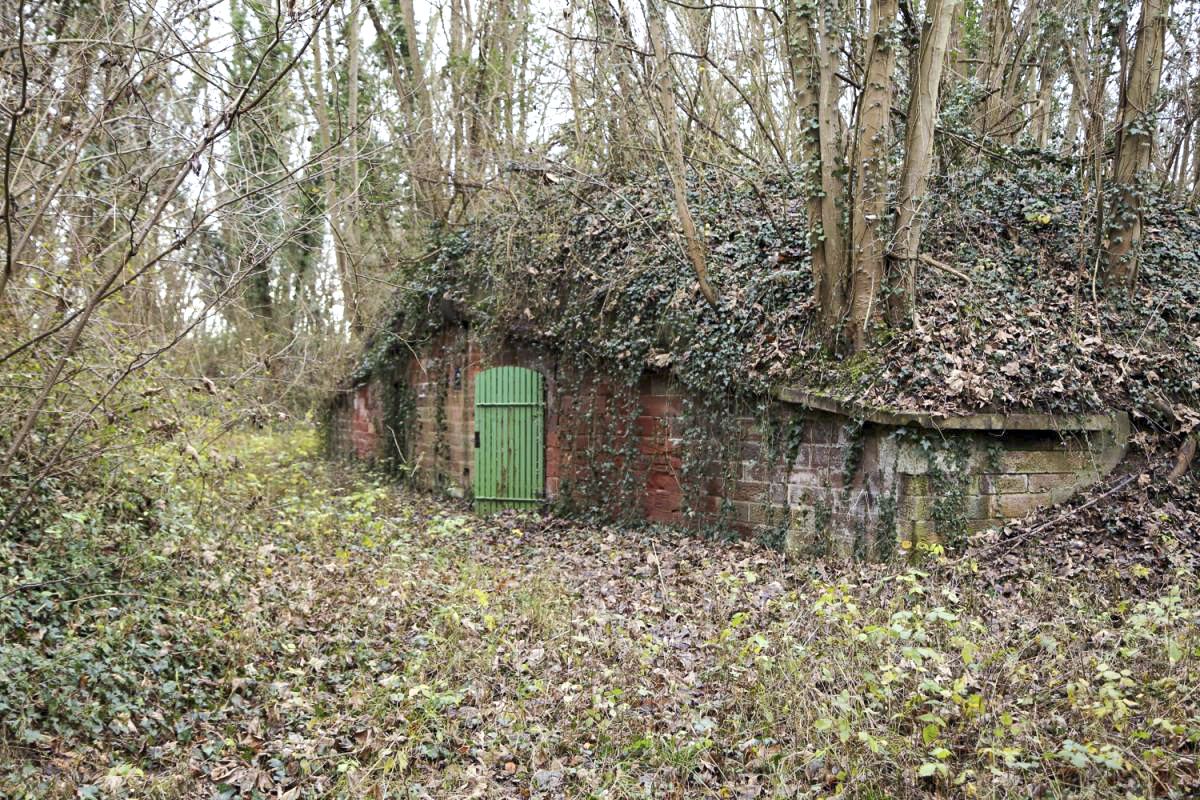 Ligne Maginot - FORT HOCHE - (Casernement) - Abri de rempart - A. SCHOEN