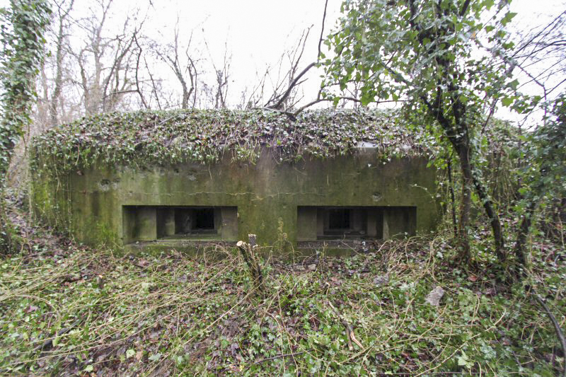 Ligne Maginot - POINT 126 - (PC de Sous-Quartier) - La facade de la casemate de tir - Les Gardiens du Rhin