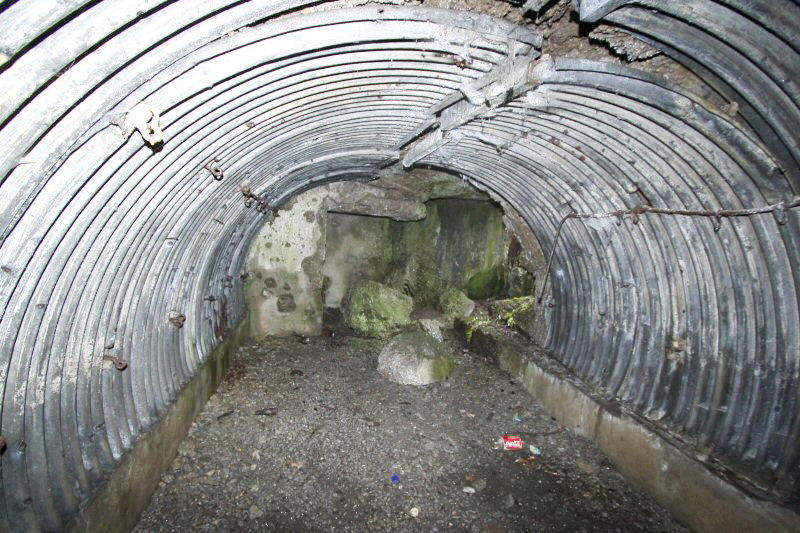Ligne Maginot - POINT 126 - (PC de Sous-Quartier) - Vue intérieure de la chambrée - Les Gardiens du Rhin