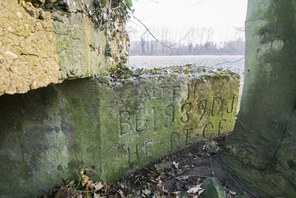 Ligne Maginot - Blockhaus  du GROSSBELTZWOERTH Est - Sur un mur d'aile - Alain Perouffe
