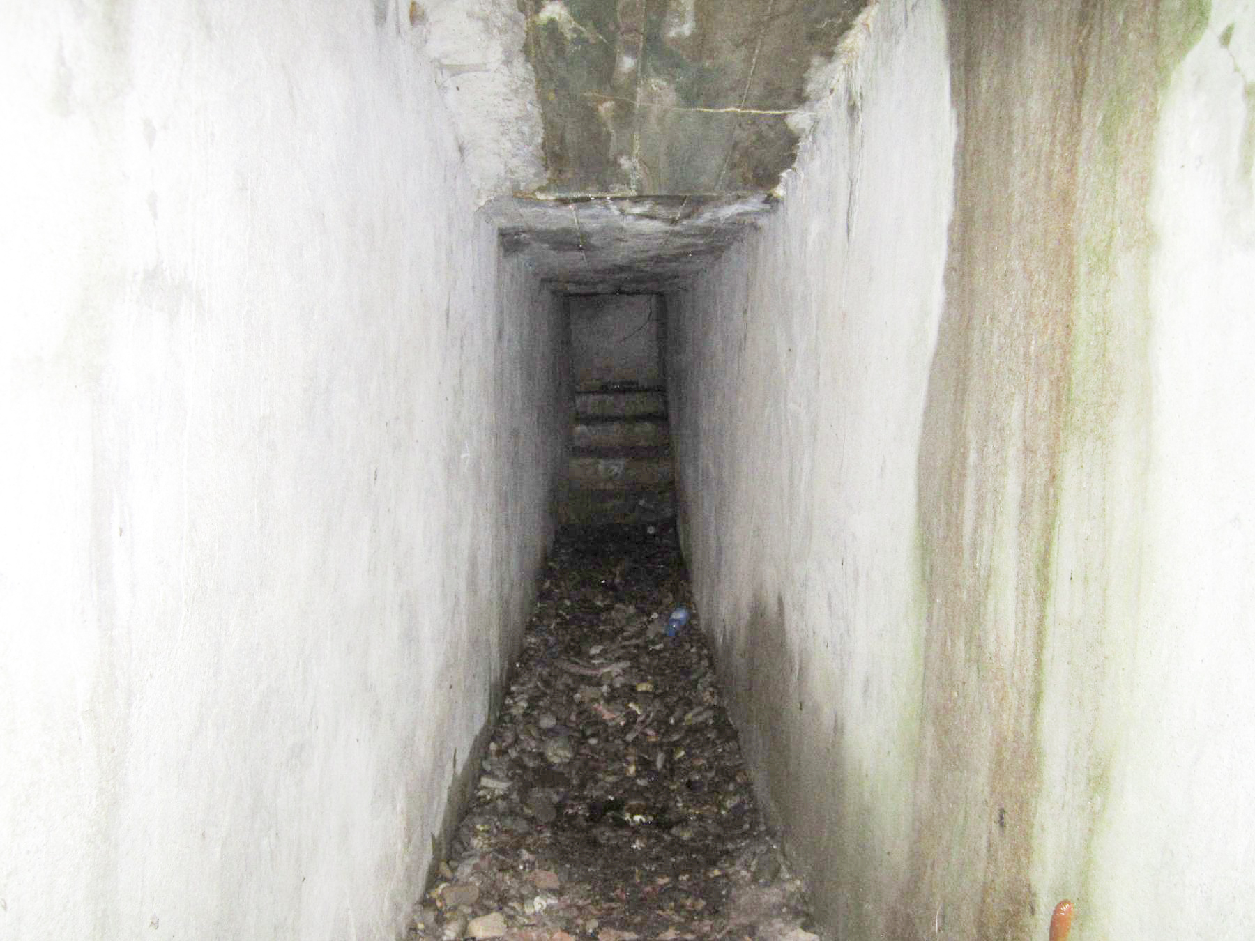 Ligne Maginot - HAUTE DIGUE 4 - (Blockhaus pour arme infanterie) - Galerie sous la digue - G.Fuchs