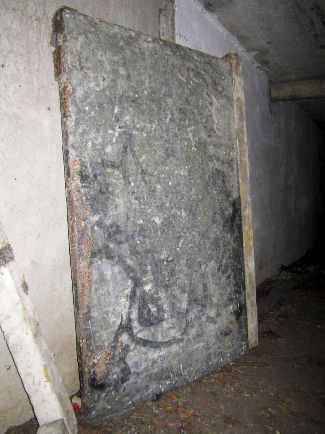 Ligne Maginot - HAUTE DIGUE 7 - (Blockhaus pour arme infanterie) - Vantail de porte - G.Fuchs