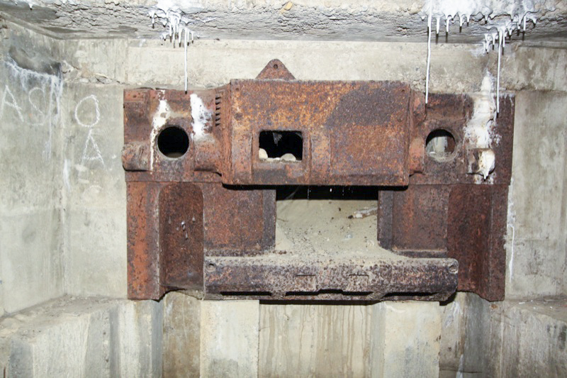 Ligne Maginot - PORT du RHIN Sud 18 ( Blockhaus pour arme infanterie ) - Détail de la trémie Pamart Lemaigre - Les Gardiens du Rhin