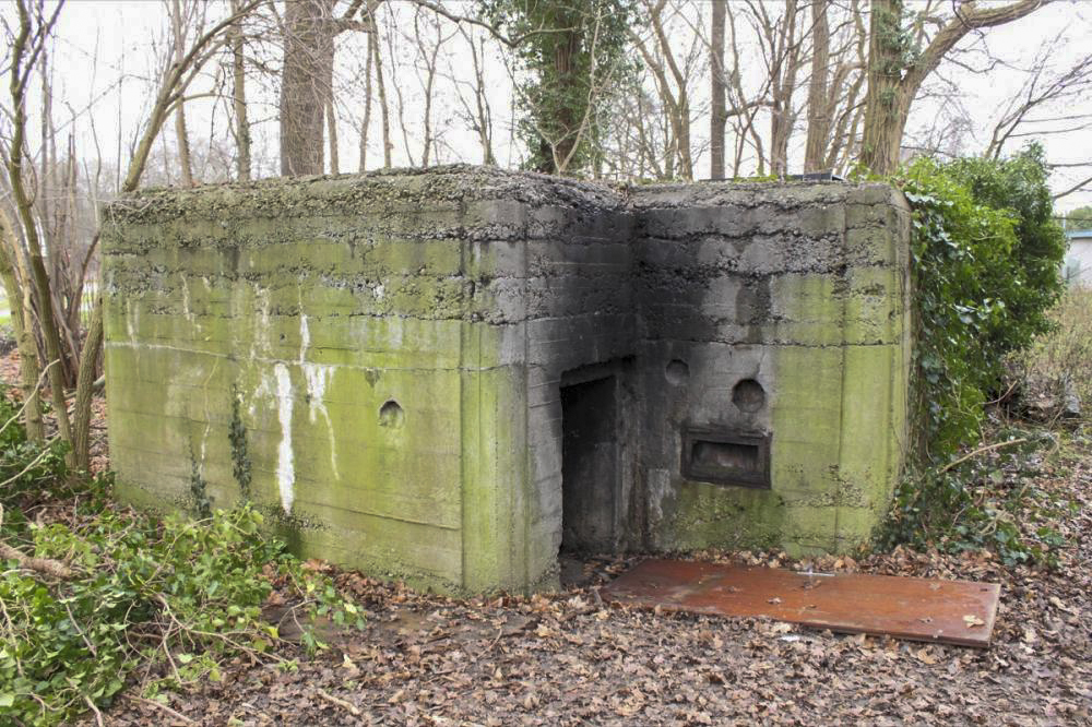Ligne Maginot - ROUTE de NEUHOF Nord ( Blockhaus pour arme infanterie ) - Entrée du blockhaus - Les Gardiens du Rhin