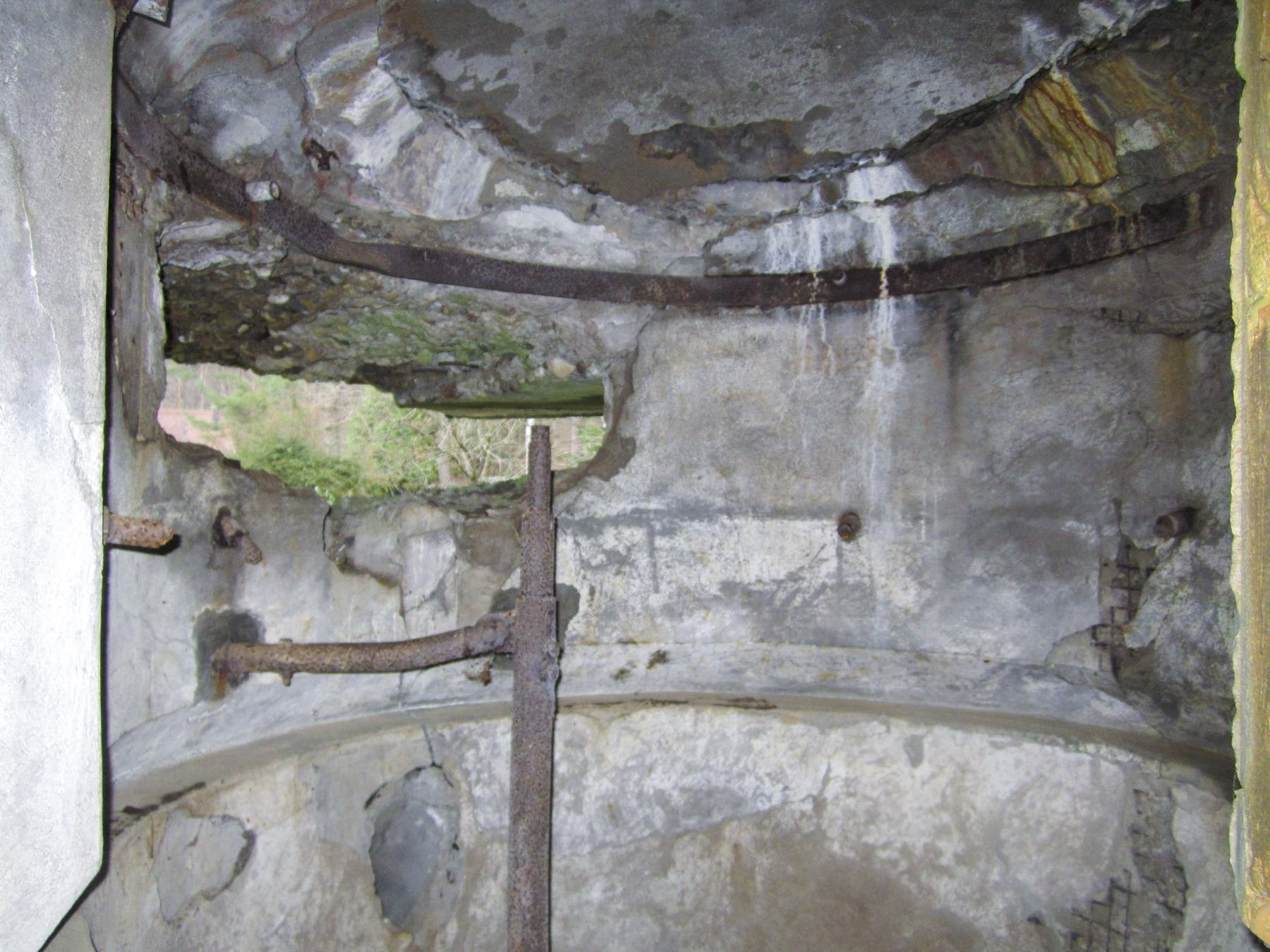 Ligne Maginot - PFAFFENSCHLICK SUD - (Blockhaus pour arme infanterie) - Coupole mitrailleuse nord - Gregory Fuchs