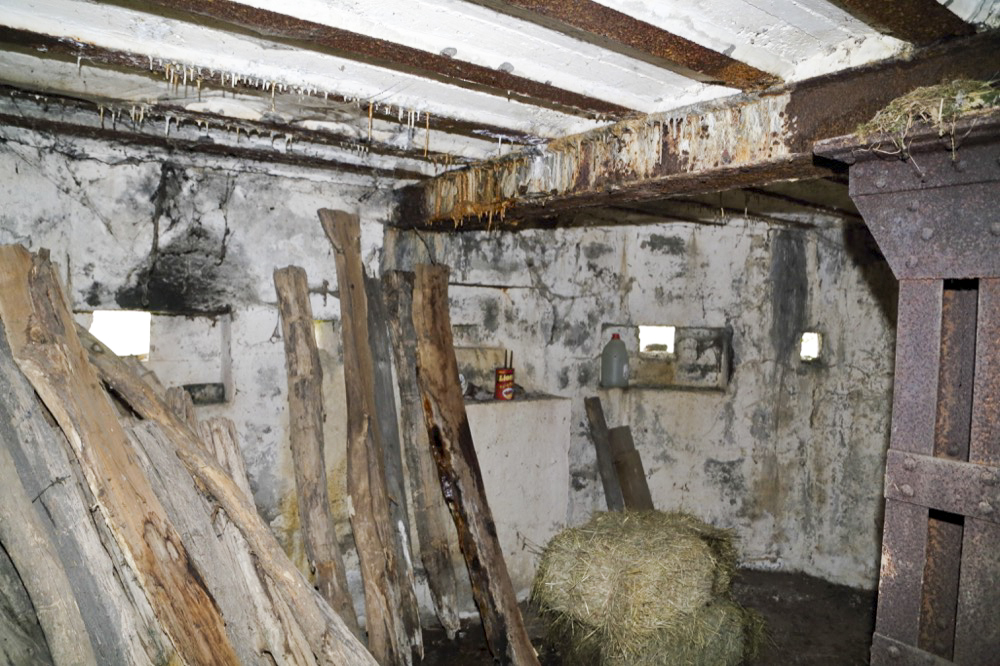 Ligne Maginot - GERSTHEIM 3 (TêTE DE PONT DE ) - (Blockhaus pour arme infanterie) - La chambre de tir vers le sud-est - Les Gardiens du Rhin