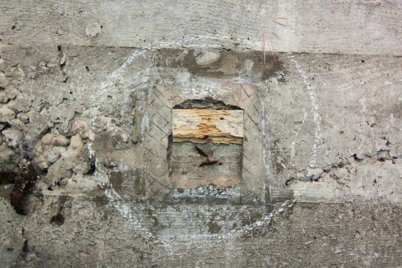 Ligne Maginot - HERRENFELD (II/34°RIF ) - (PC de Quartier) - Abri 2
Inscription 194 ou 1940 - Les Gardiens du Rhin