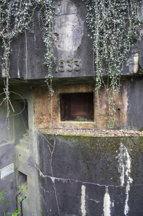 Ligne Maginot - HOCHWALD - (Ouvrage d'artillerie) - Bloc 3
Coffre de droite, créneau pour obusier de 75 R mle 32 - GRASSER Michel