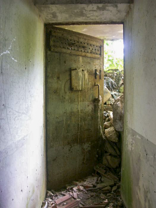 Ligne Maginot - Poste de Commandement de REIMERSWILLER - La porte blindée avant restauration - Pascal LAMBERT