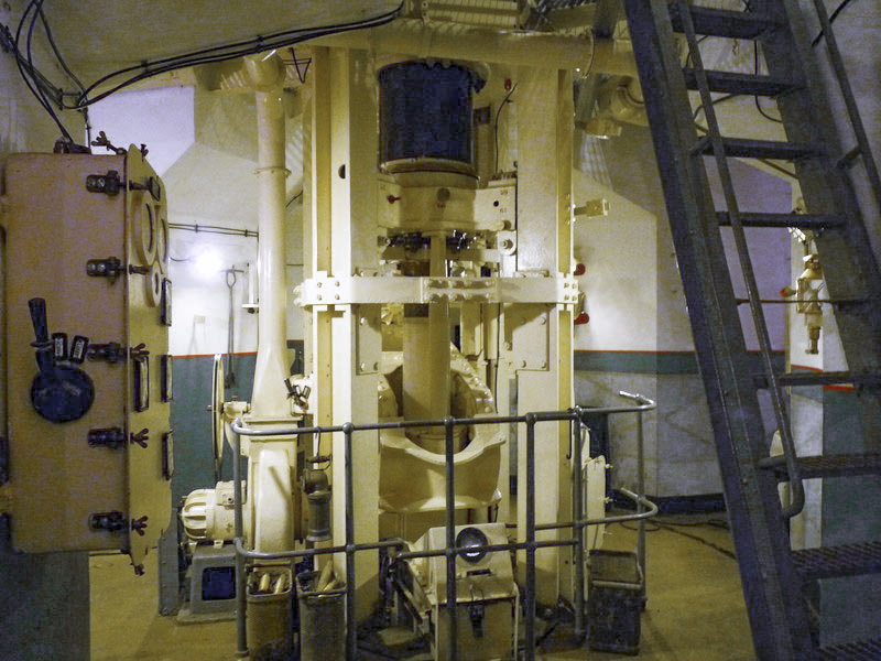 Ligne Maginot - Ouvrage d'infanterie de LAUDREFANG - Bloc 3
Etage inférieur de la tourelle mitrailleuses