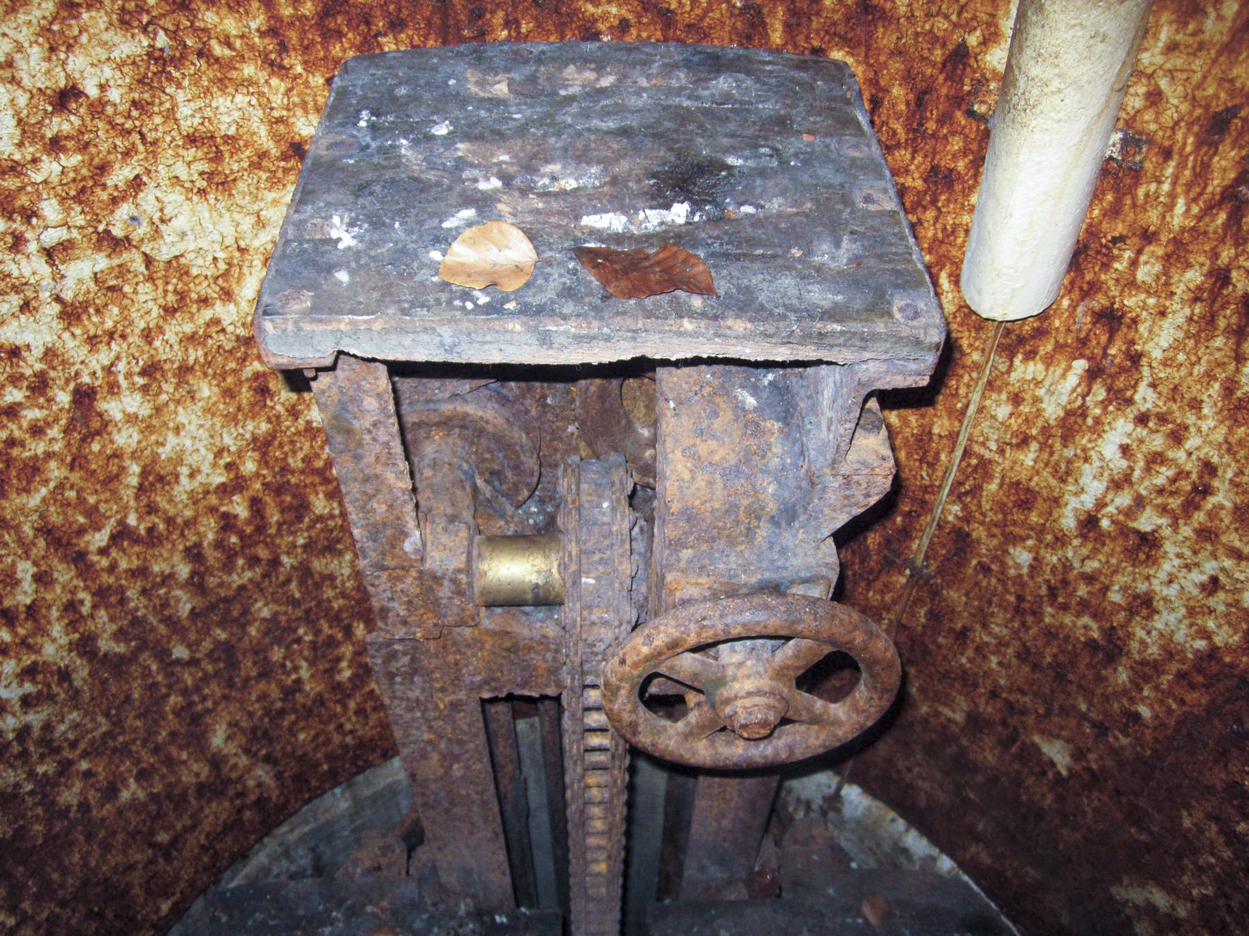 Ligne Maginot - HOCHWALD Haut Avant - Bloc 20 - O7 ( Observatoire d'artillerie ) - Commande du plancher mobile - Gregory Fuchs