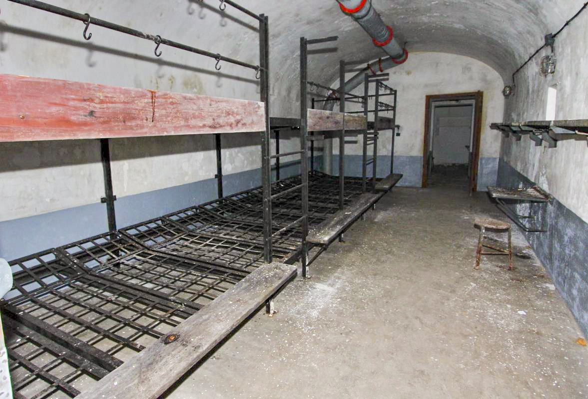 Ligne Maginot - GRASERSLOCH - (Abri) - Une des chambrées pour la troupe de l'abri - GRAMI
