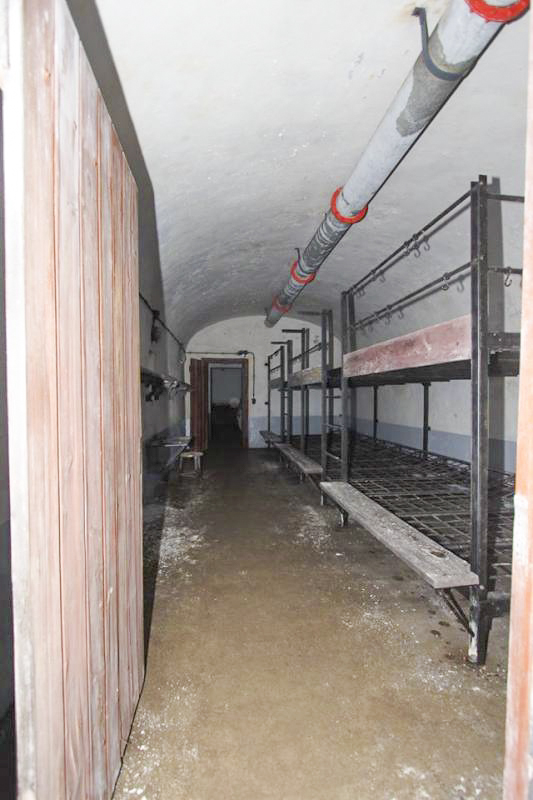 Ligne Maginot - GRASERSLOCH - (Abri) - Une des chambrées pour la troupe de l'abri - GRAMI