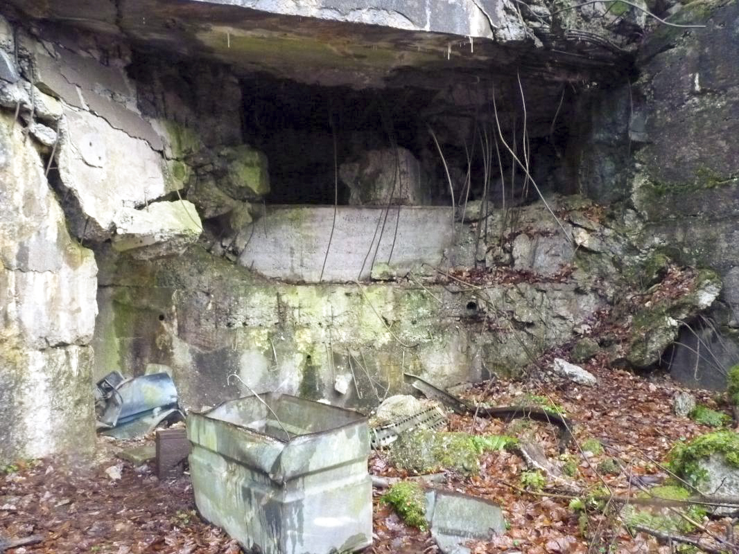 Ligne Maginot - HOCHWALD C2 ( Casemate d'infanterie ) - La chambre de tir - Aditus