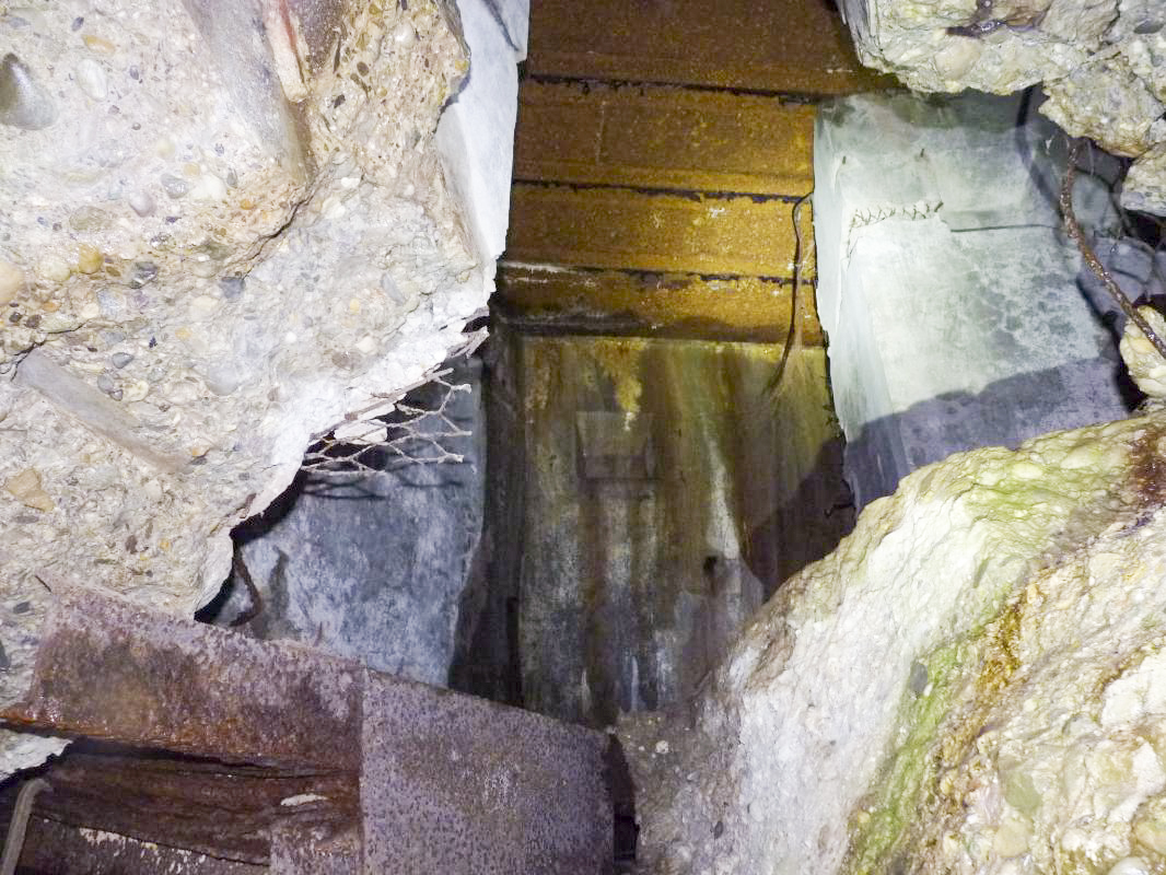 Ligne Maginot - HOCHWALD C2 ( Casemate d'infanterie ) -  - Aditus