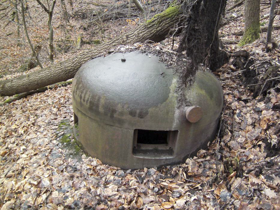 Ligne Maginot - HOCHWALD C8 ( Casemate d'infanterie ) - La première cloche GFM - SCHENDEL Peter