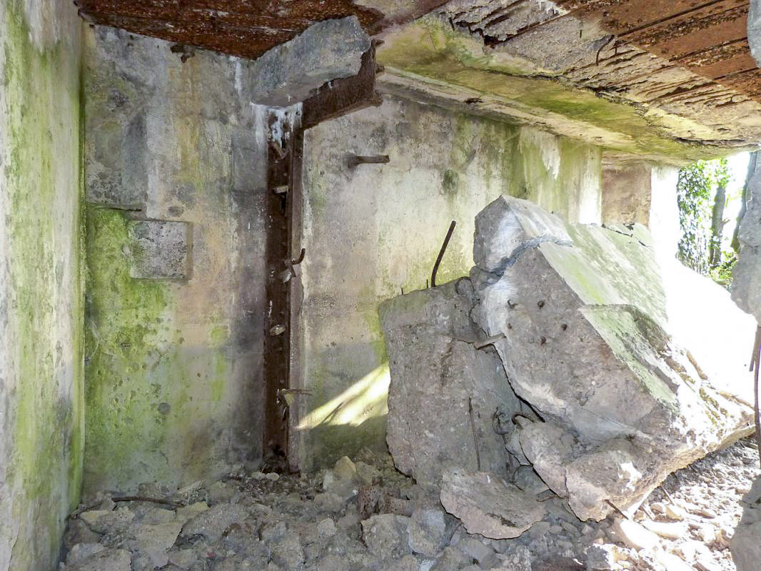 Ligne Maginot - INGOLSHEIM Est ( Casemate d'infanterie ) -  - JMBrams