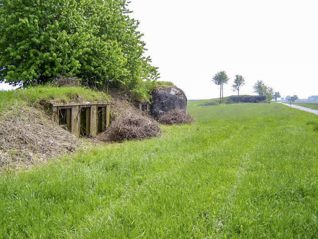 Ligne Maginot - INGOLSHEIM Ouest ( Casemate d'infanterie ) -  - JMBrams
