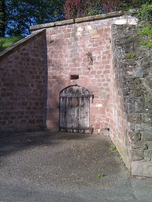 Ligne Maginot - WISSEMBOURG NORD EST - (Poste GRM - Maison Forte) - Entrée du souterrain - donceuh