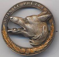 Ligne Maginot - Insigne de la 128° DI - Cet insigne datant du premier conflit fut celui des 167, 168 et 169° RI composant la 128° DI.
Il continua d'être utilisé par leurs successeurs devenus RIF bien que pour le 168° RIF, un insigne officiel ait été créé.
