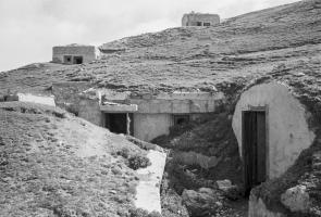 Ligne Maginot - LES FOURCHES (FO) - (AVANT POSTE) - (Ouvrage d'infanterie) - Bloc 1
Sur la droite, l'abri munitions mortier Stockes