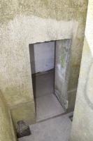 Ligne Maginot - Blockhaus du FORT FOCH - L'entrée de droite desservant l'ensemble de la construction
En bas à gauche, l'entrée des câbles téléphoniques