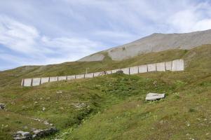 Ligne Maginot - FREJUS - (Casernement) - Le mur paravalanche