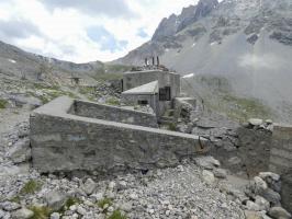 Ligne Maginot - LA ROUE - (Ouvrage d'infanterie) - Mo 1
Le col de la Roue au fond