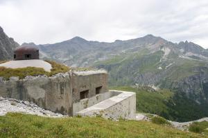 Ligne Maginot - PAS DU ROC - (Ouvrage d'artillerie) - Bloc 4
Mortiers de 81 mle 32 flanquant le Col d'Arrondaz
