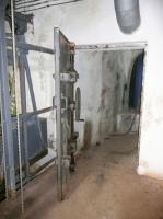 Ligne Maginot - SAPEY - (Ouvrage d'artillerie) - Bloc 2
Porte blindée et monte-charge.