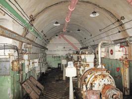 Ligne Maginot - SAPEY - (Ouvrage d'artillerie) - L'usine électrique
Les vandales et le temps ont fait leur oeuvre