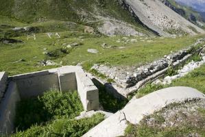Ligne Maginot - VALLEE ETROITE - (Ouvrage d'infanterie) - Le bloc d'entrée
Le débouché de la galerie d'accès avec une position pour mortier de 60