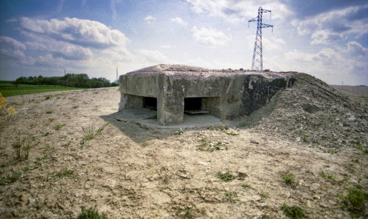 Ligne Maginot - COTE 400 - (Observatoire d'artillerie) - Créneau frontal et latéral gauche - Valentin Hemmert