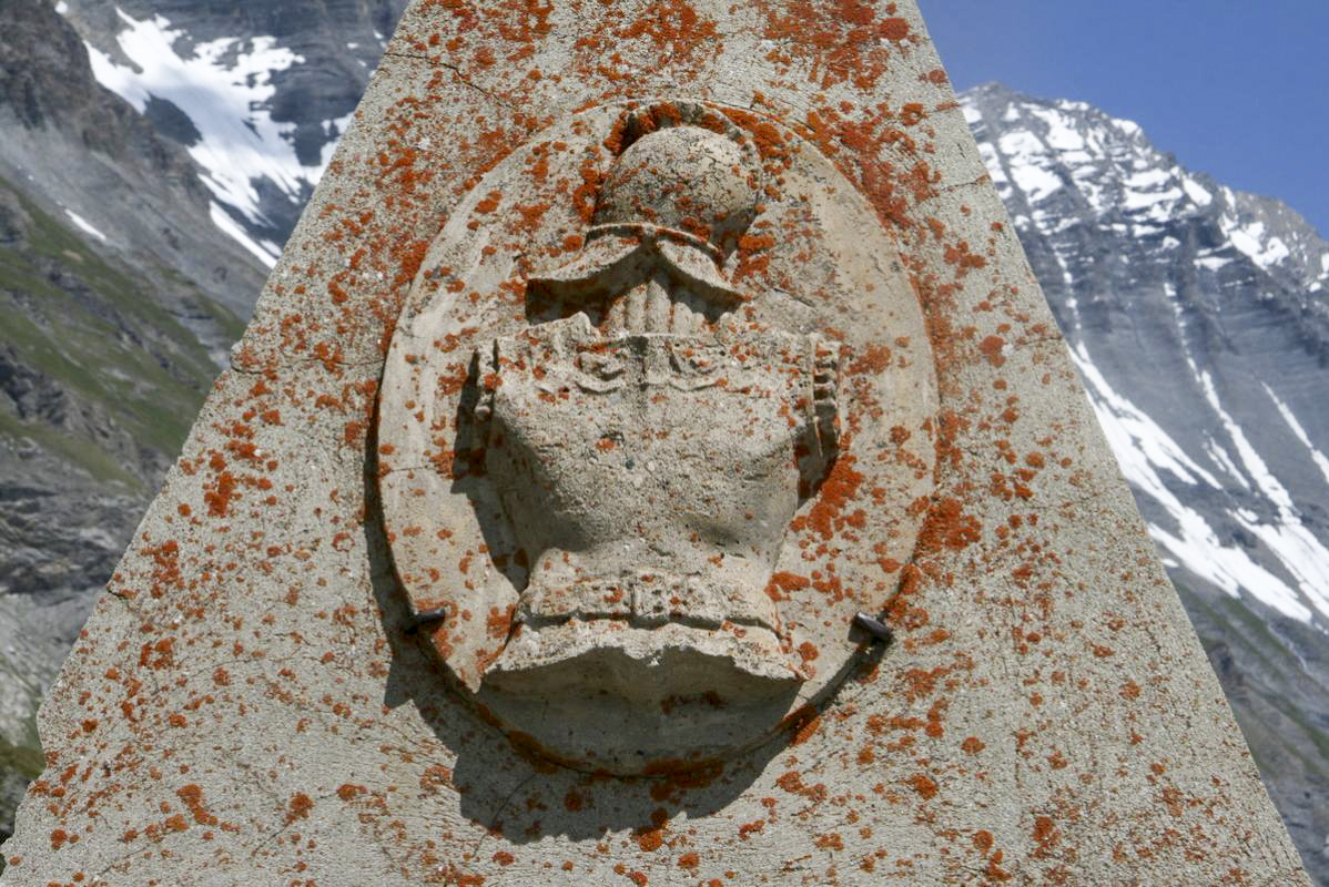 Ligne Maginot - VANOISE - (Ouvrage d'infanterie) - A proximité de l'ouvrage, un monument - Alain Perouffe