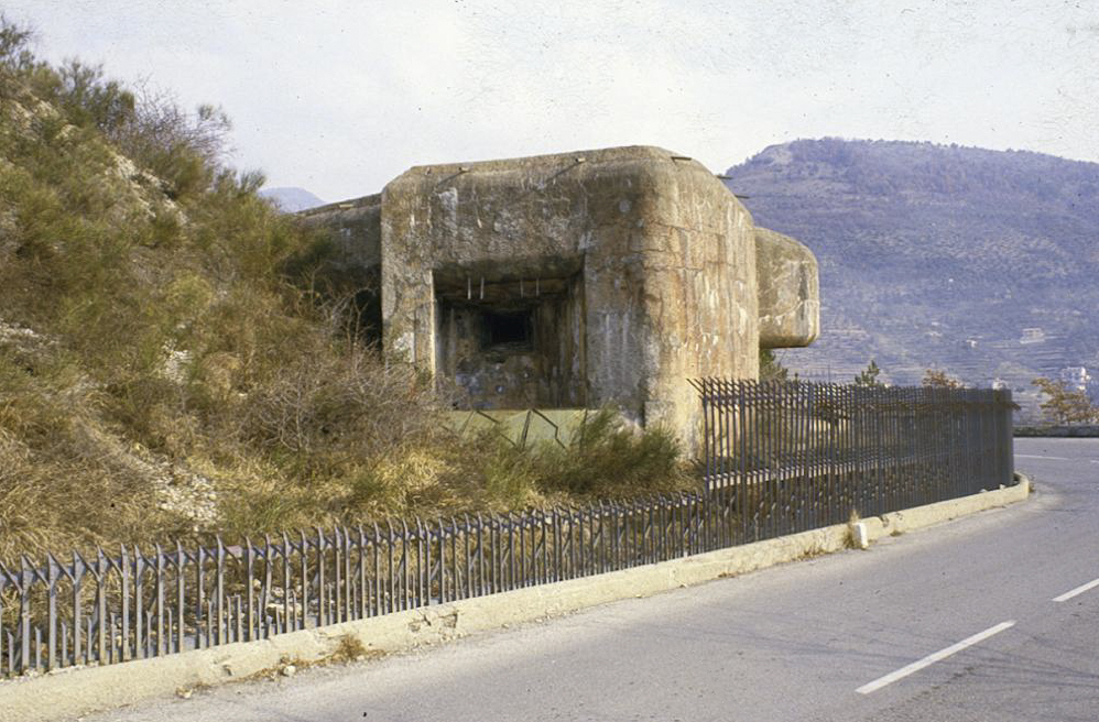 Ligne Maginot - SAINT ROCH (SHR) - (Ouvrage d'artillerie) - Bloc 4 - LOVINY Alain