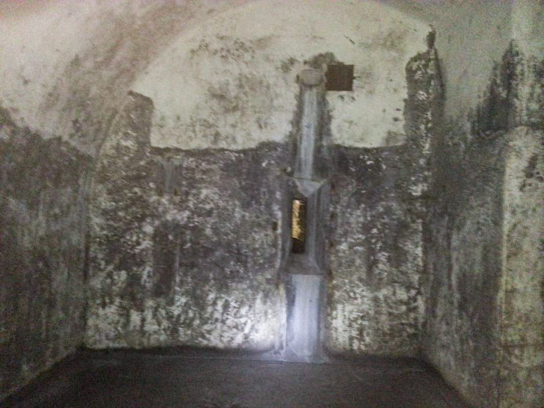 Ligne Maginot - GRAZIAN SUD  (TUNNEL DE ) - (Blockhaus pour arme infanterie) - Casemate Ouest - Ellena-Cuny
