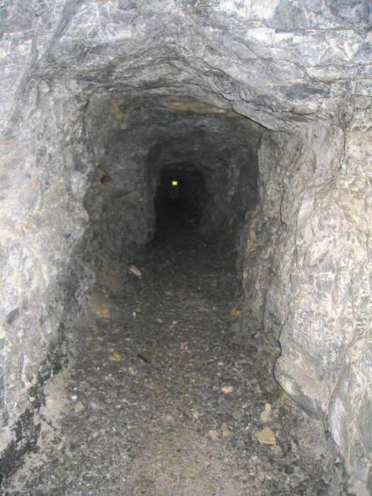 Ligne Maginot - PLAMPINET - (Ouvrage d'infanterie) - Galerie + créneau de tir - Haupt
