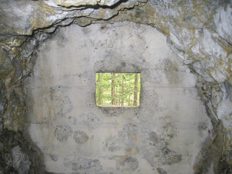 Ligne Maginot - PLAMPINET - (Ouvrage d'infanterie) - Créneau de tir de la galerie principale - Haupt