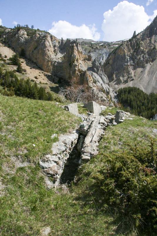 Ligne Maginot - ALP DU PIED - (Blockhaus de type indéterminé) -  - Alain Perouffe