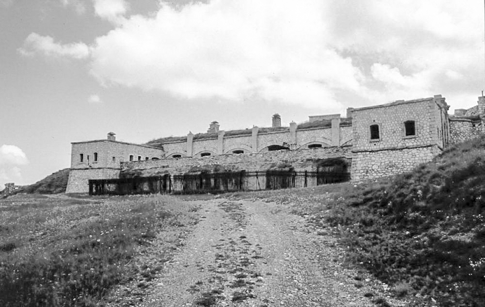 Ligne Maginot - GONDRAN C - (Ouvrage d'infanterie) - Vue du fort C de la position des Gondrans - LOVINY Alain
