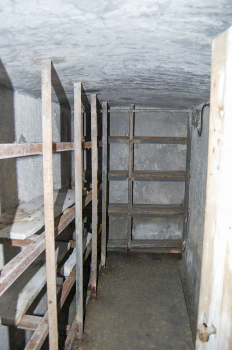 Ligne Maginot - ANCIEN CAMP - (Abri) - Vivres de réserve - Michal Prasil