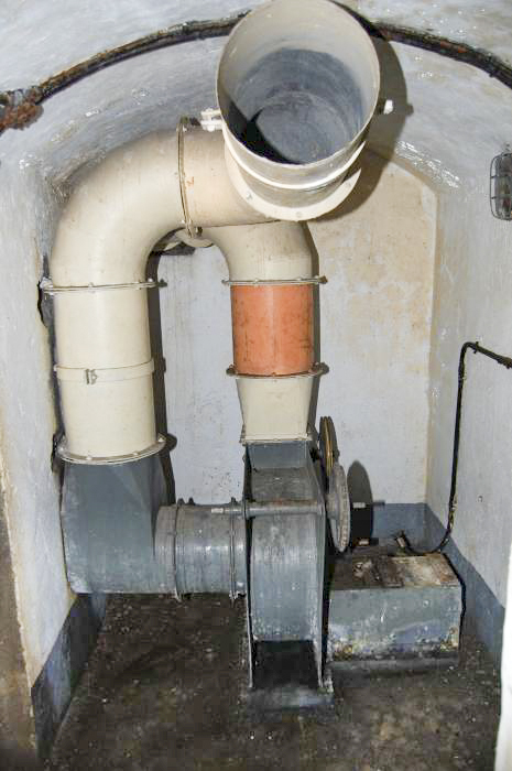 Ligne Maginot - ANCIEN CAMP - (Abri) - Ventilateur d'extraction d'air - Michal Prasil